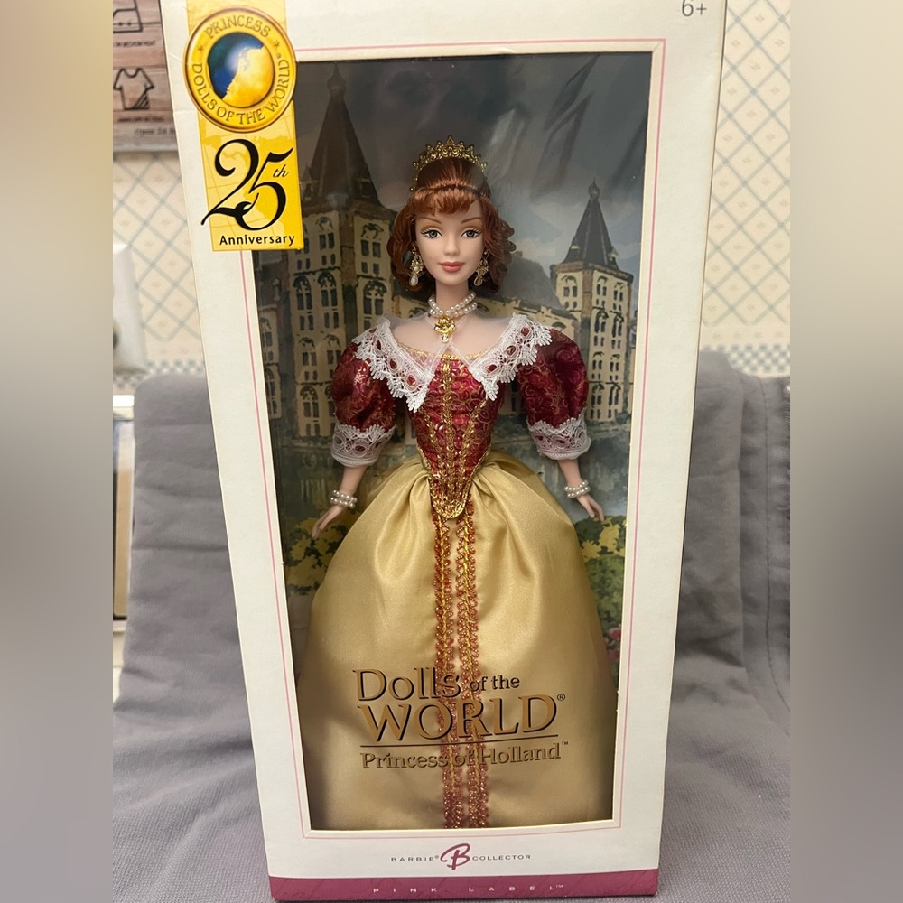 BARBIE “Princess of Holland” Dolls of The World Collection Pink Label NRFB NIB